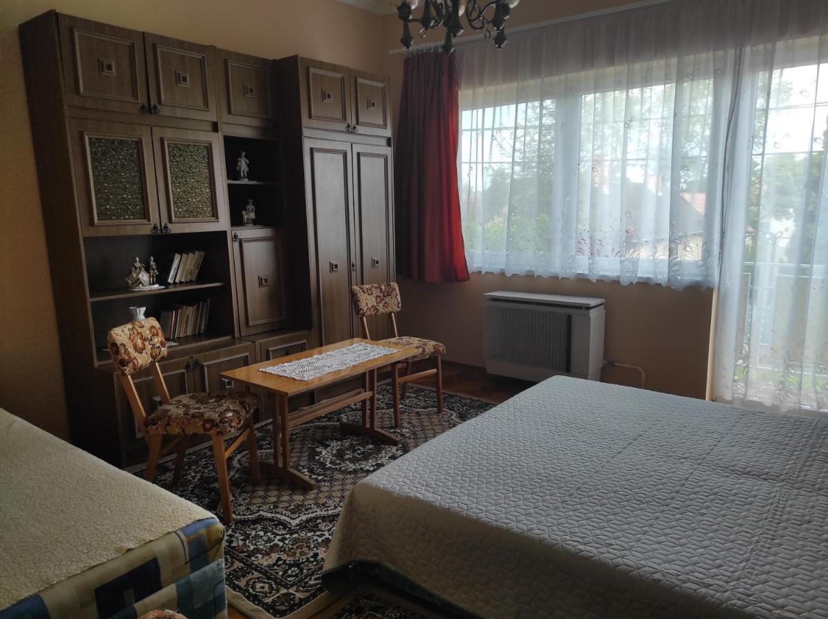 Appartamento Kovacs Vendeghaz Hajdúszoboszló Esterno foto