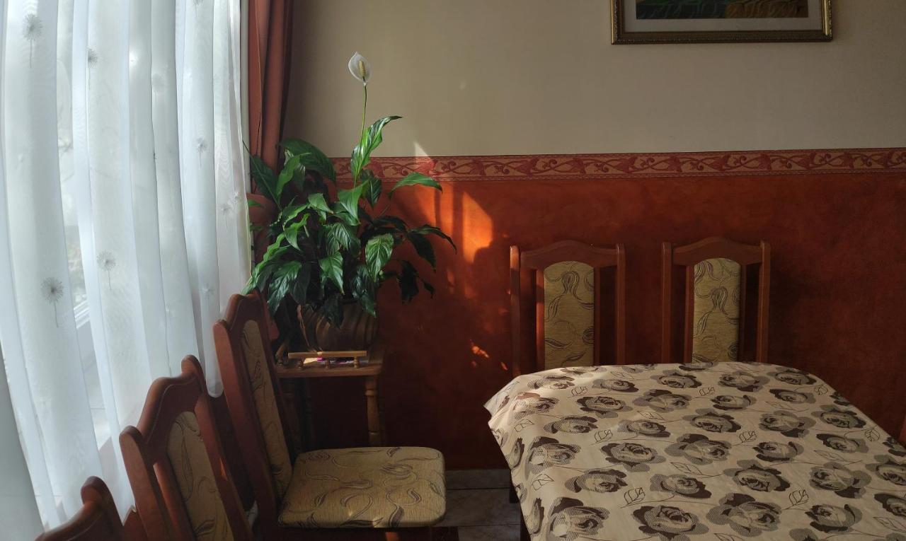 Appartamento Kovacs Vendeghaz Hajdúszoboszló Esterno foto